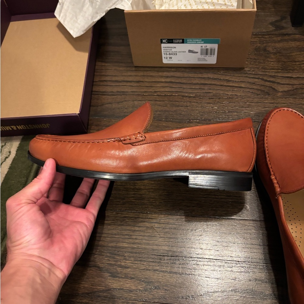 Johnston & Murphy Harrison Venetian Loafers in Cognac